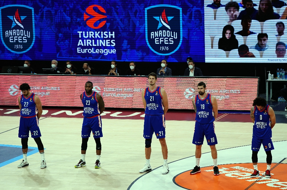 Anadolu Efes, Khimki Moskova deplasmanında