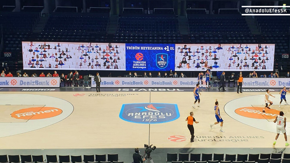 Anadolu Efes maçını dijital tribünden 300’e yakın taraftar izledi