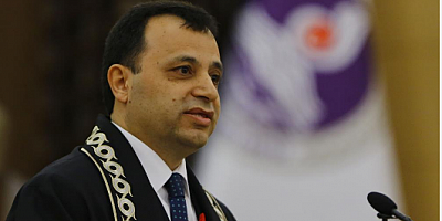 Anayasa Mahkemesi Başkanı'ndan Erdoğan'ın yüzüne karşı saygısızlık.. 