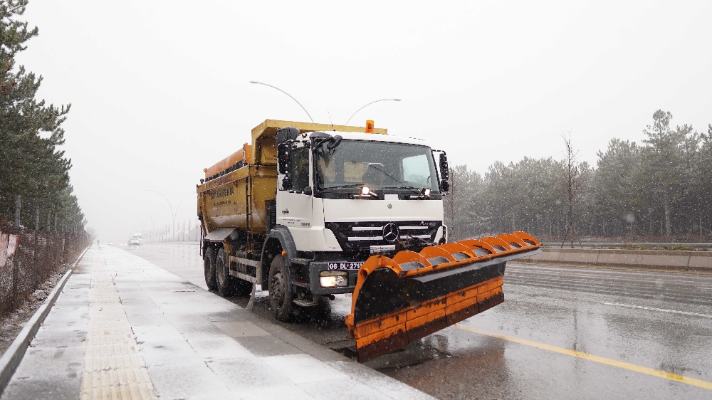 Ankara Beyaz Gelinliğini Giydi