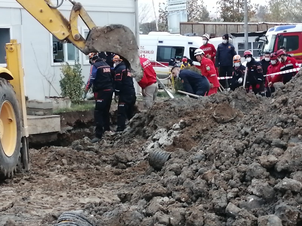 Ankara’da 2 işçi göçük altında kaldı