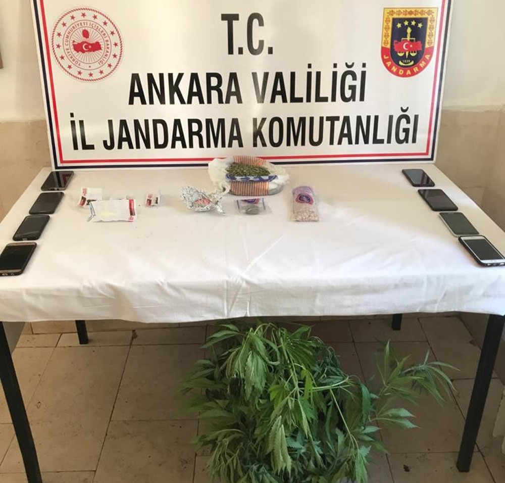 Ankara’da jandarmadan uyuşturucu tacirlerine operasyon