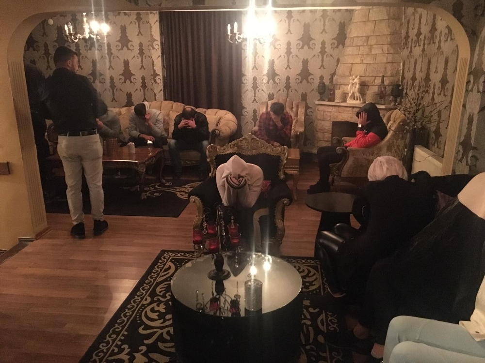 Ankara’da lüks villaya fuhuş operasyonu: 15 gözaltı