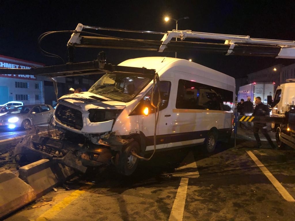 Ankara’da trafik kazası: 3 yaralı