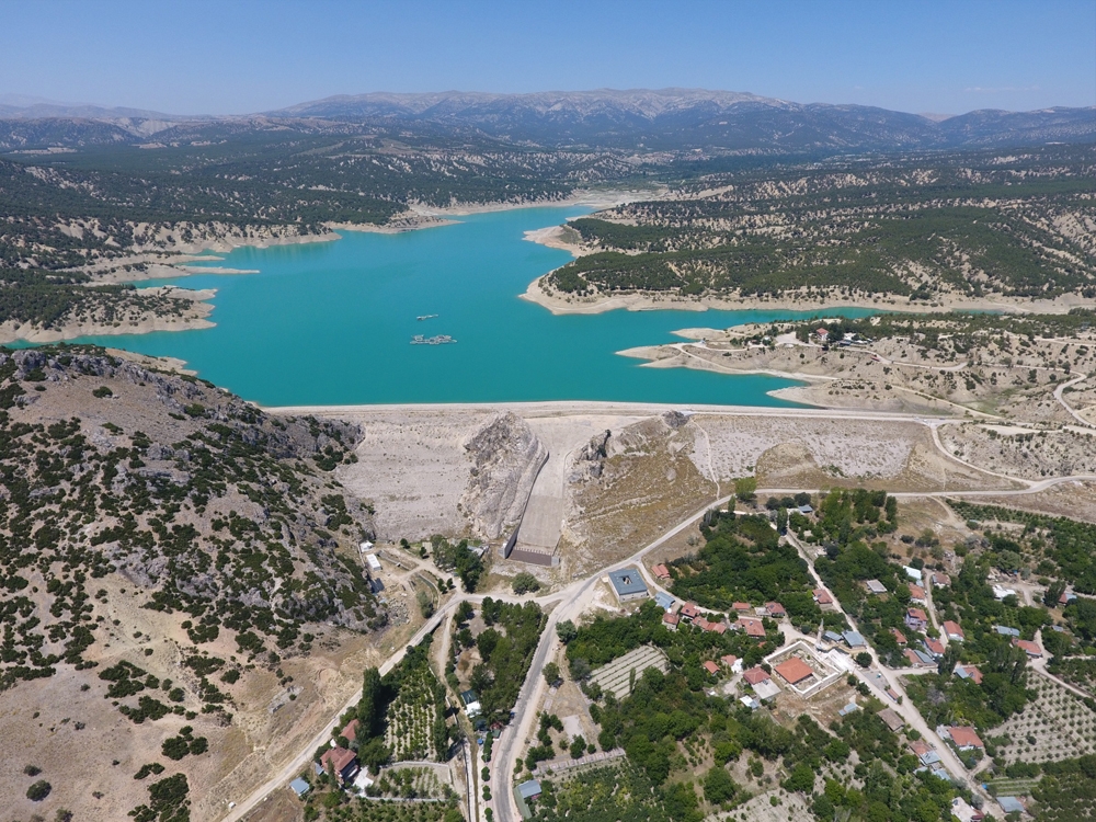 Antalya’da 458 bin 869 dekar tarım arazisi sulanmaya başladı