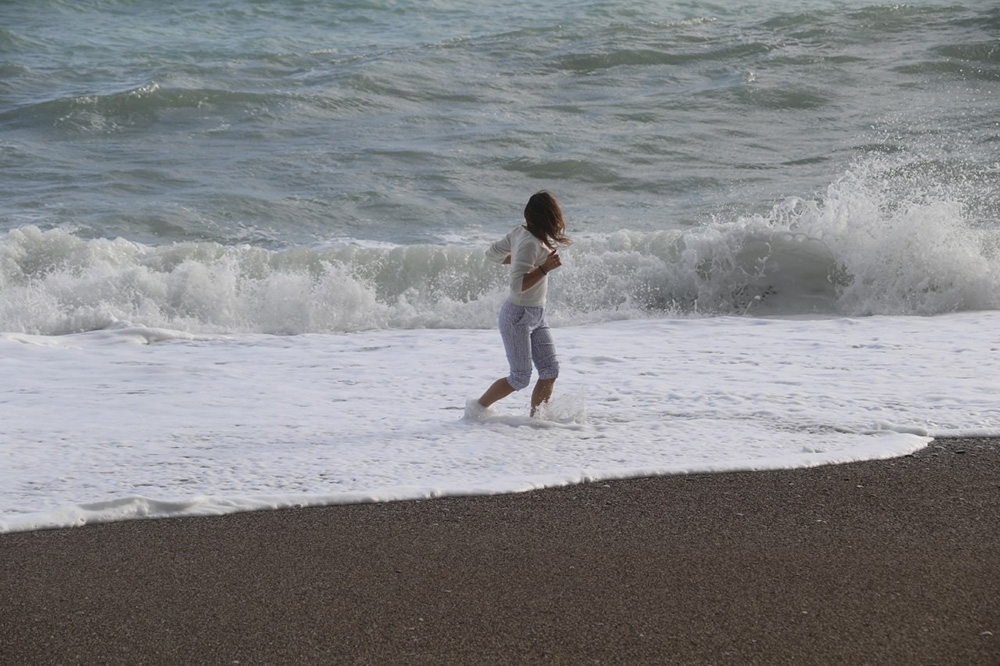 Antalya’da bir günde iki mevsimle deniz keyfi