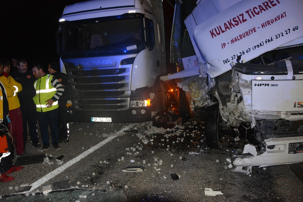 Antalyada Feci Kaza: 1 Ölü, 1 Yaralı