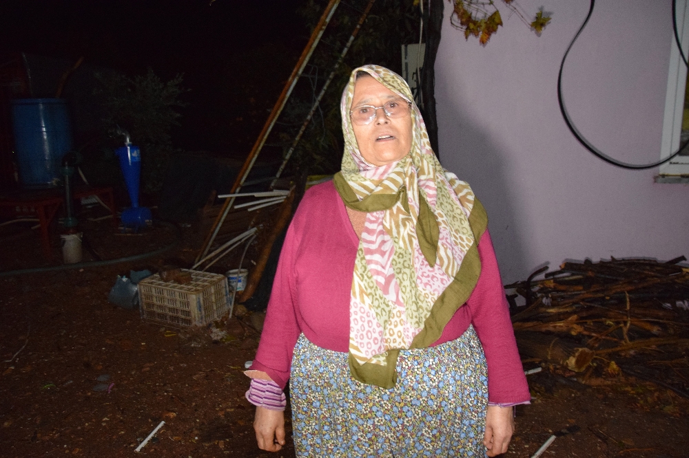 Antalya’da hortum seraları vurdu