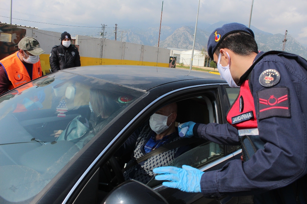 Antalya’da korona virüs tedbirleri en üst seviyede