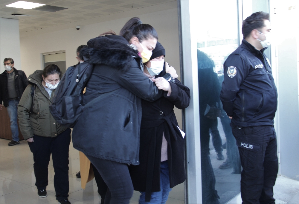 Antalya’da otomobil ve traktör çarpıştı: 2 ölü
