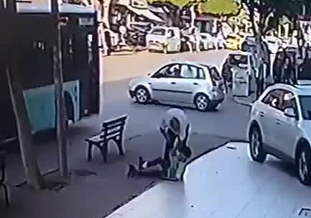 Antalyada Patenci Çocuğa, Otobüs Şoföründen Tokatlı Dayak