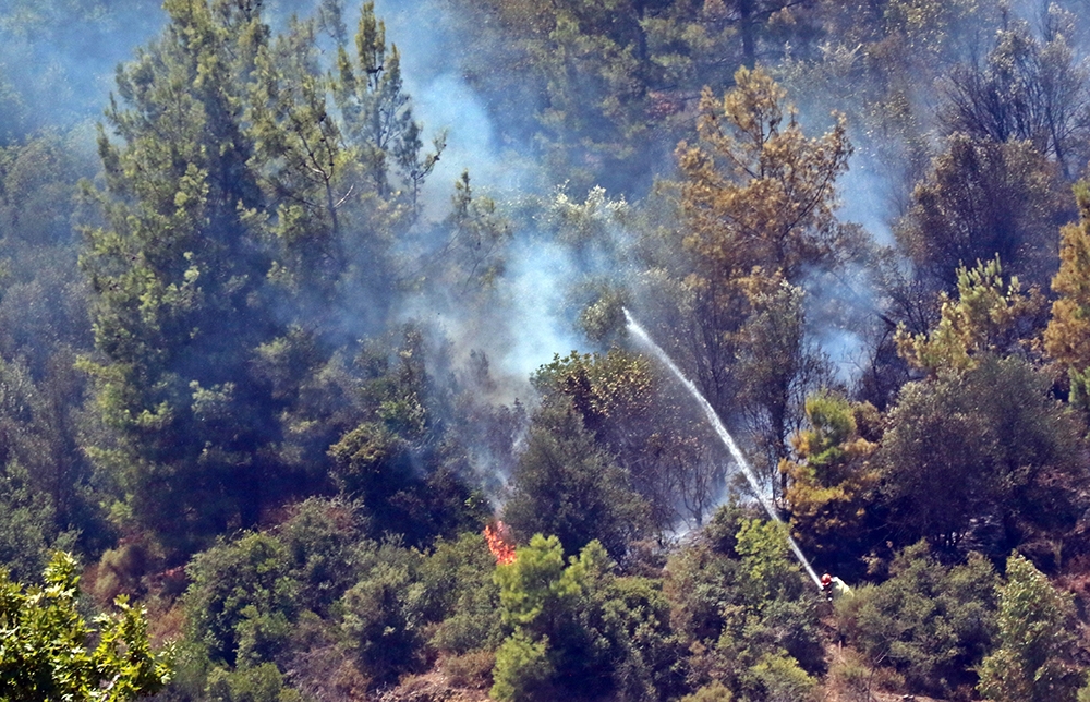 Antalya’daki orman yangını kontrol altına alındı