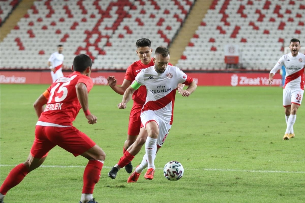Antalyaspor’da 7 isim DG Sivasspor karşısında yok!