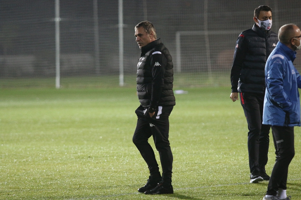 Antalyaspor’da Yanal’ın hedefi ilk maçında galibiyet