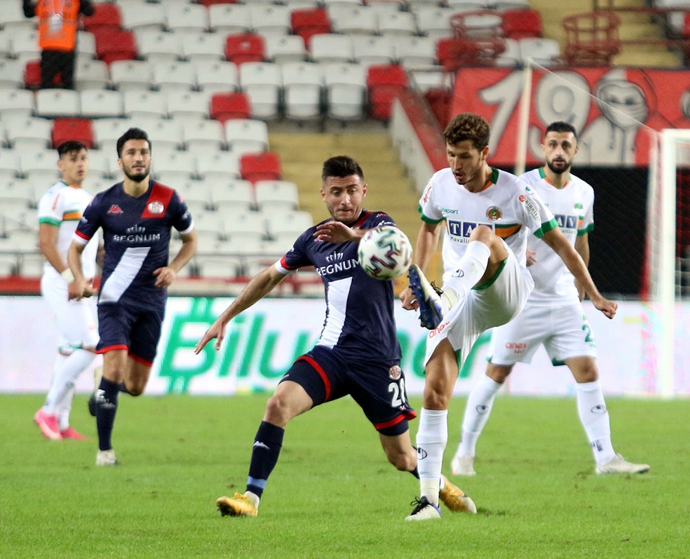 Antalyaspor’un 3 puan hasreti, 6 haftaya yükseldi