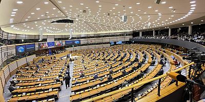 AP'nin yeni milletvekillerinden İsrail ve AB'ye sert eleştiri