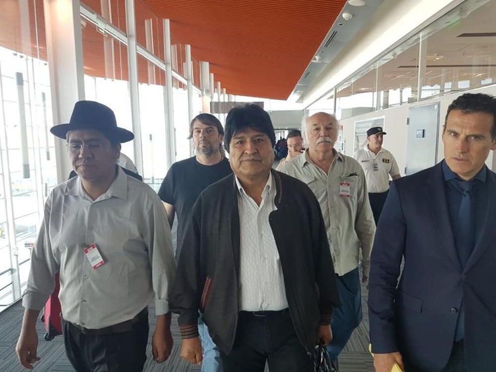 Arjantin, Moralese Sığınma Hakkı Verdi