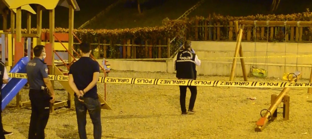 Arnavutköy’de çocuk parkında silahlı saldırı: 1 yaralı