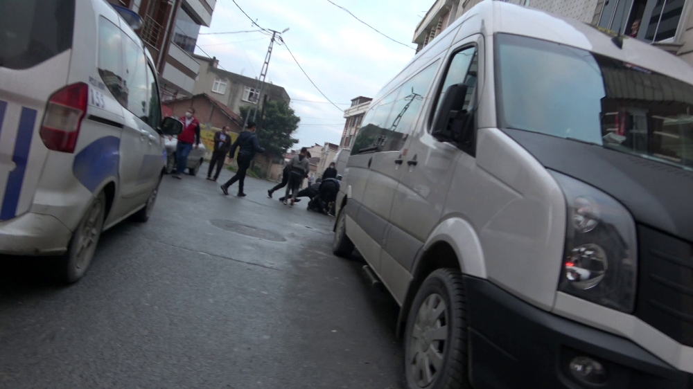 Arnavutköy’de iki aile arasında yumruklu kavga