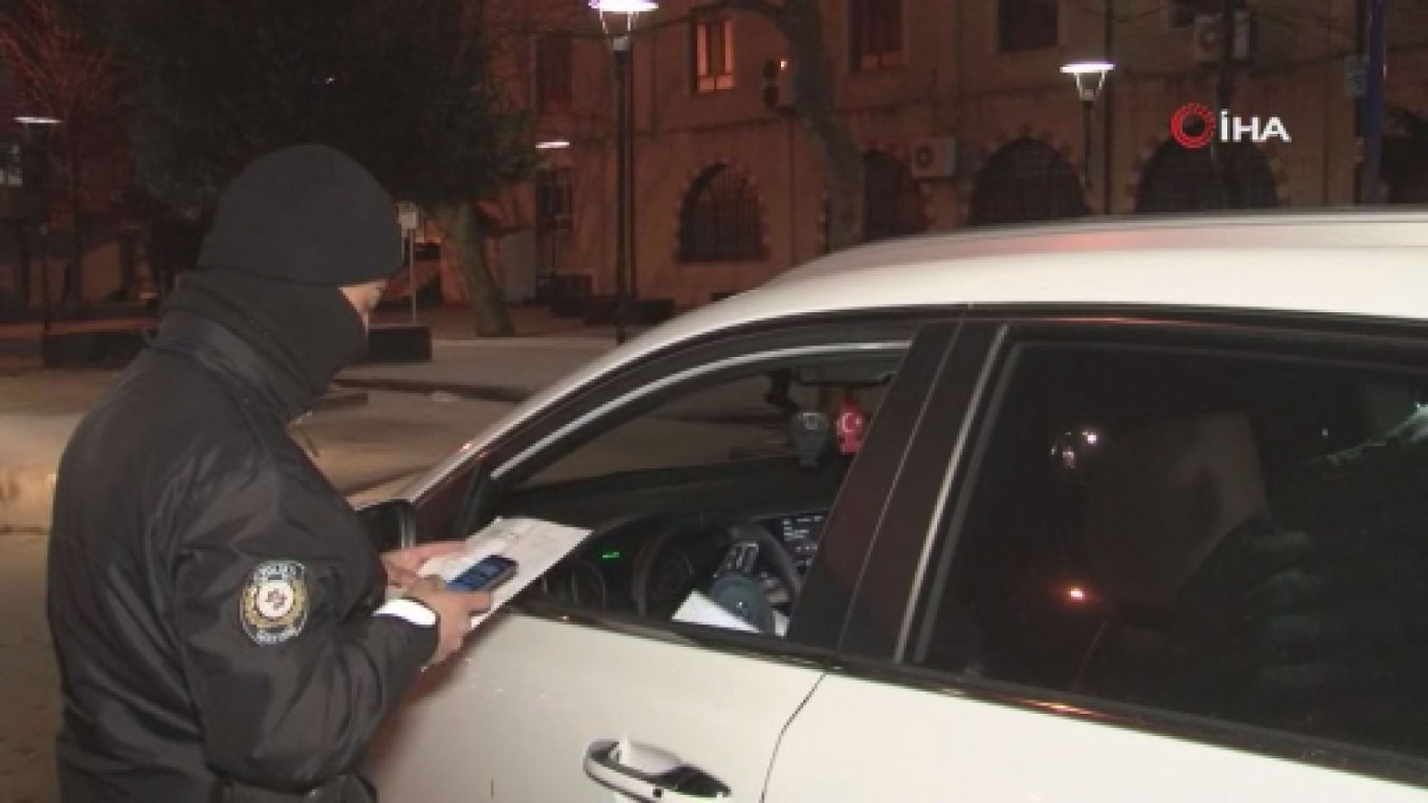 Arnavutköy’de sokağa çıkma kısıtlaması için sıkı denetim noktaları kuruldu