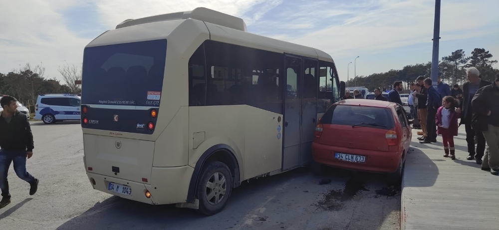 Arnavutköy’de trafik kazası:1 ölü,3 yaralı