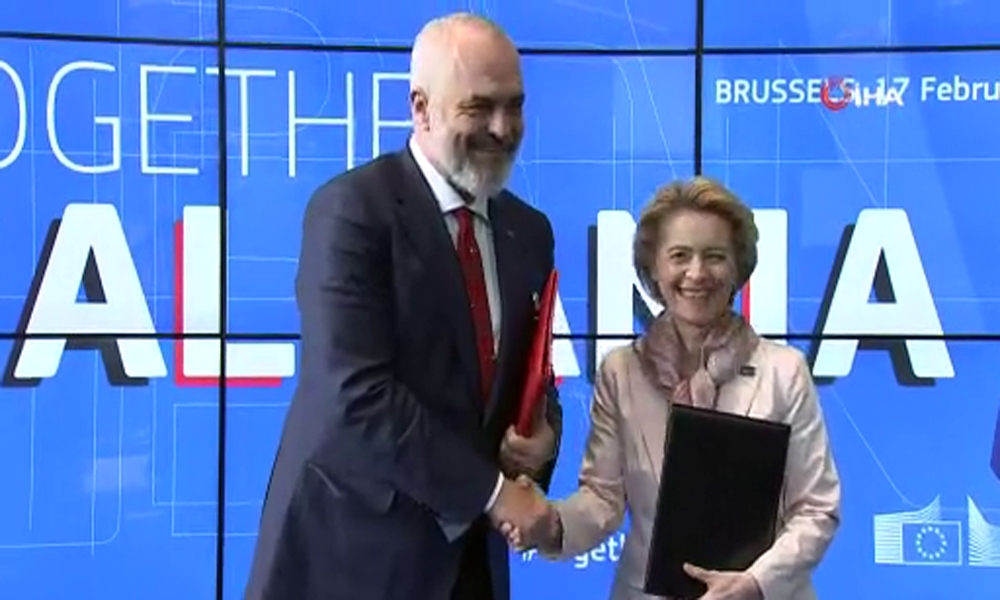 Arnavutluk Başbakanı Edi Rama’dan Türkçe teşekkür