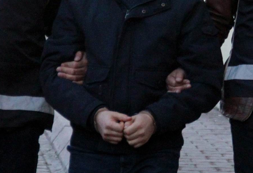 Arnavutluktan Getirilen Fetöcü Harun Çelik Polise Teslim Edildi