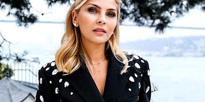 Arzu Sabancı'dan skandal paylaşım! Müslüman turistlere nefret kustu