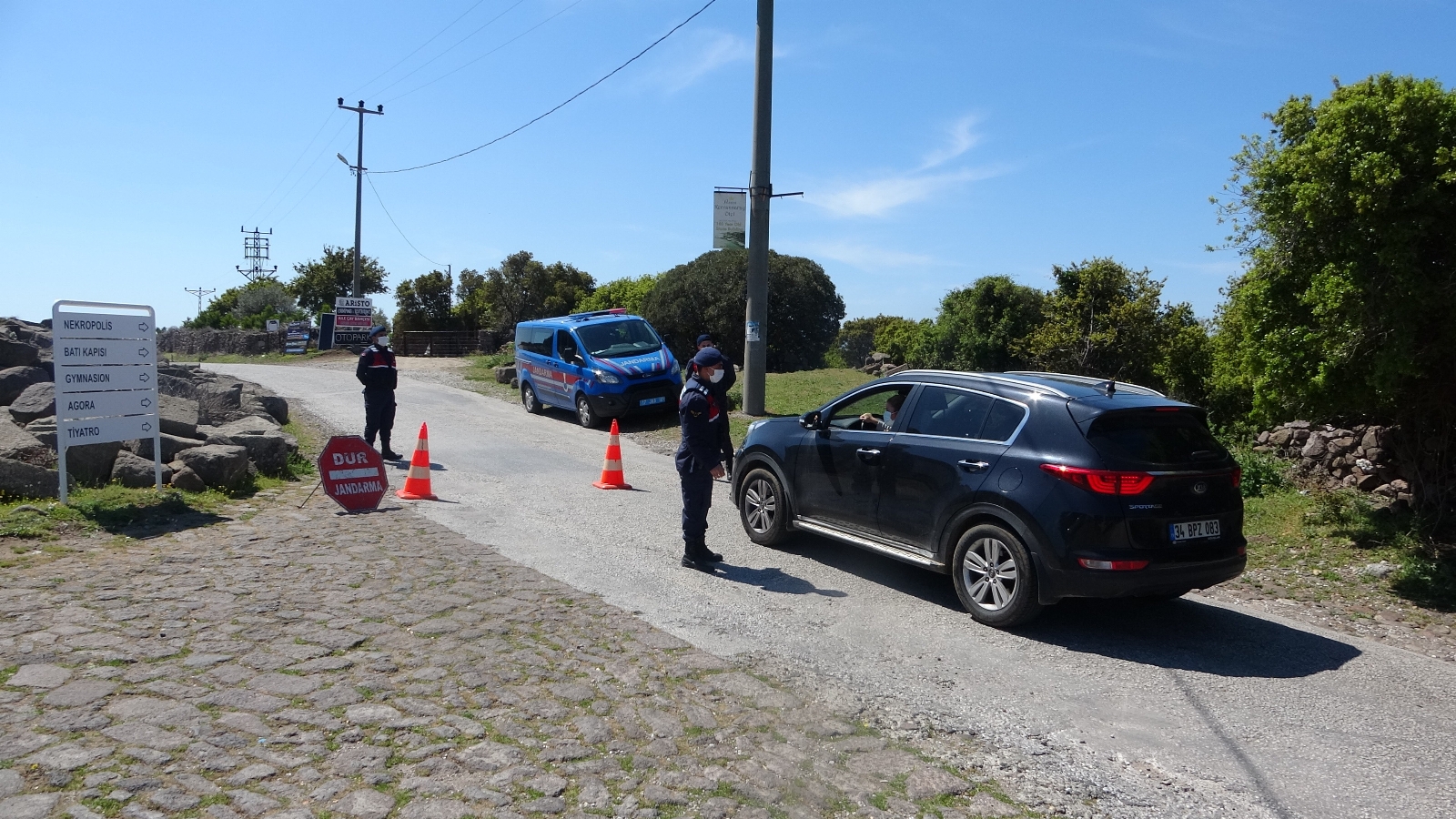 Assos Antik Liman’daki işletmeler 500 gün hizmete kapatıldı