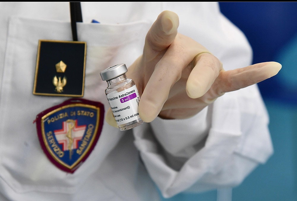 AstraZeneca aşısının kullanımı 9 ülkede askıya alındı