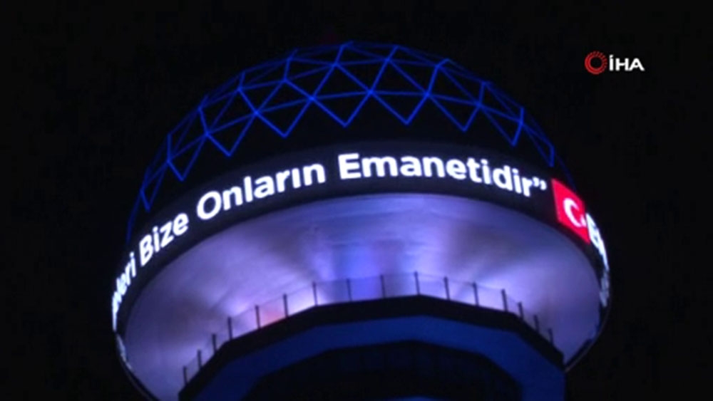 Atakule şehit ailelerine destek amacıyla ışıklandırıldı