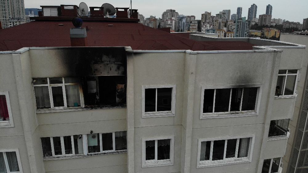 Ataşehir’de 14 katlı binada yangın paniği