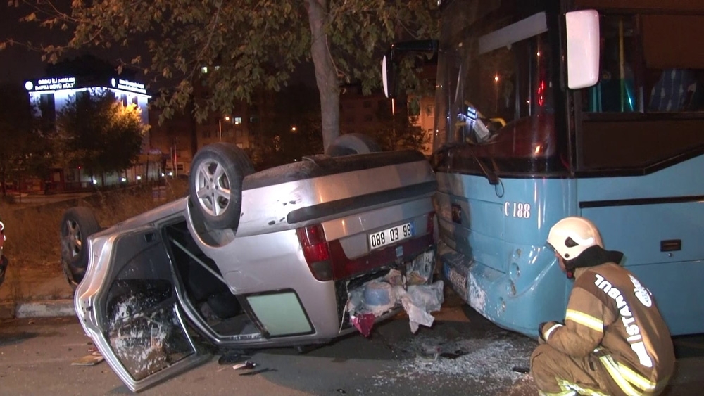 Ataşehir’de feci kaza: 2 yaralı