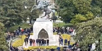 Atatürk heykellerine ilk onlar saldırdı! Kim bu Ticaniler?
