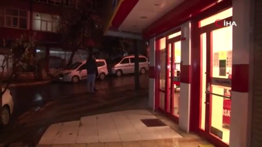 Avcılar’da bir markete silahlı soygun düzenlendi