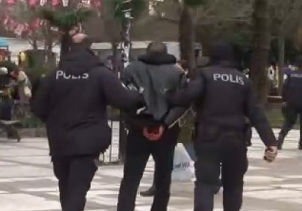 Avcılar’da kafede bıçaklanan bir kişi hayatını kaybetti