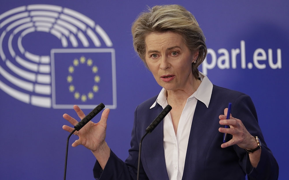 Avrupa Komisyonu Başkanı Leyen, AB’nin aşılama stratejisini savundu