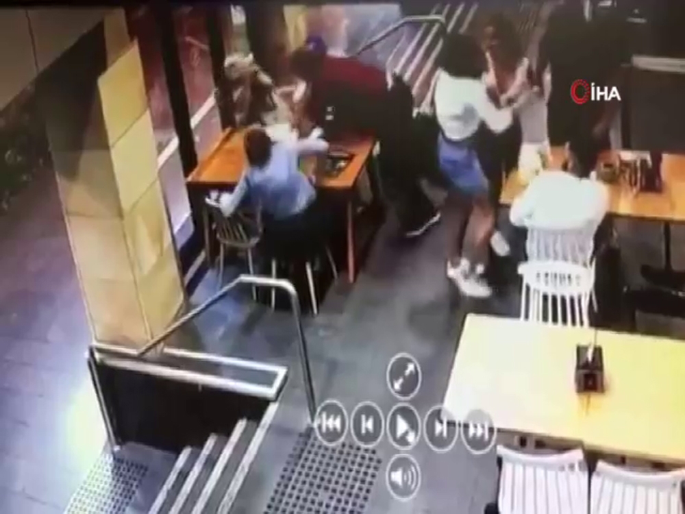 Avustralyada Müslüman Kadına Çirkin Saldırı