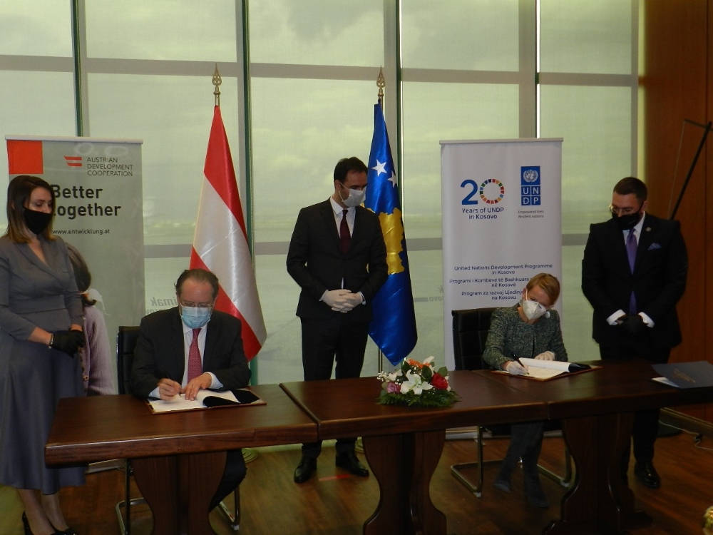 Avusturya’dan Kosova’ya 250 bin Euro yardım