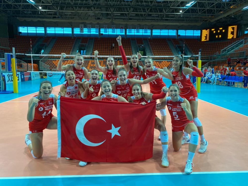 Ay-Yıldızlı kızlar, Avrupa Şampiyonası’nda finalde