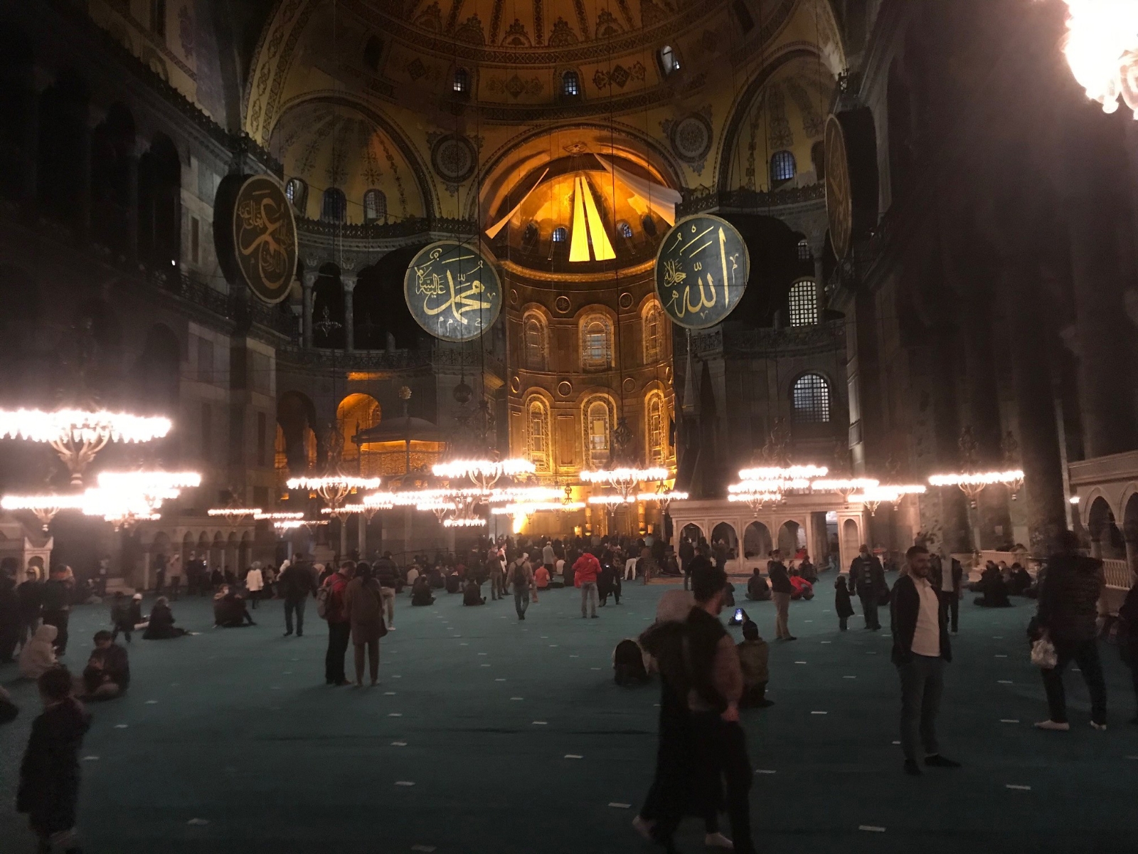 Ayasofya-i Kebir Camii Şerifi’nde Beraat Kandili sevinci