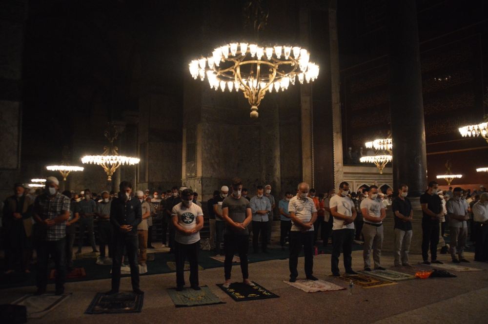 Ayasofya-i Kebir Şerif-i’de ilk sabah namazı kılındı