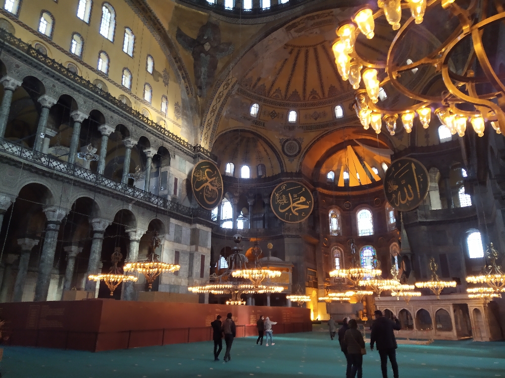 Ayasofya’da dev iskele 7 yıl sonra kaldırıldı