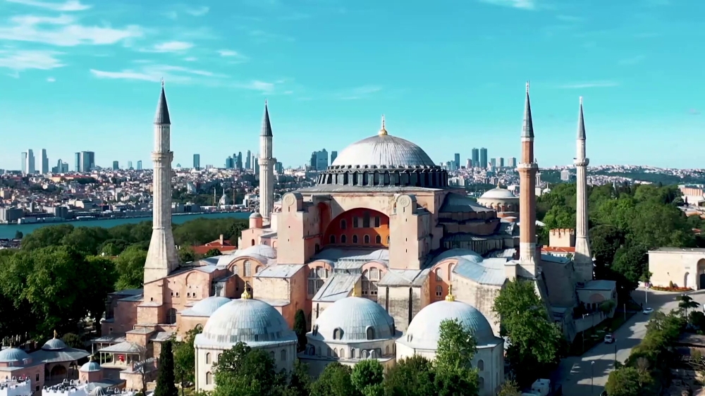 Ayasofya’nın cami olmasını istemeyen CHP, iki caminin kapatılması için kararname çıkarmış