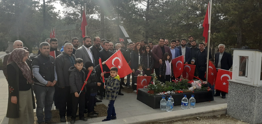 Aybüke Öğretmen Kabri Başında Anıldı