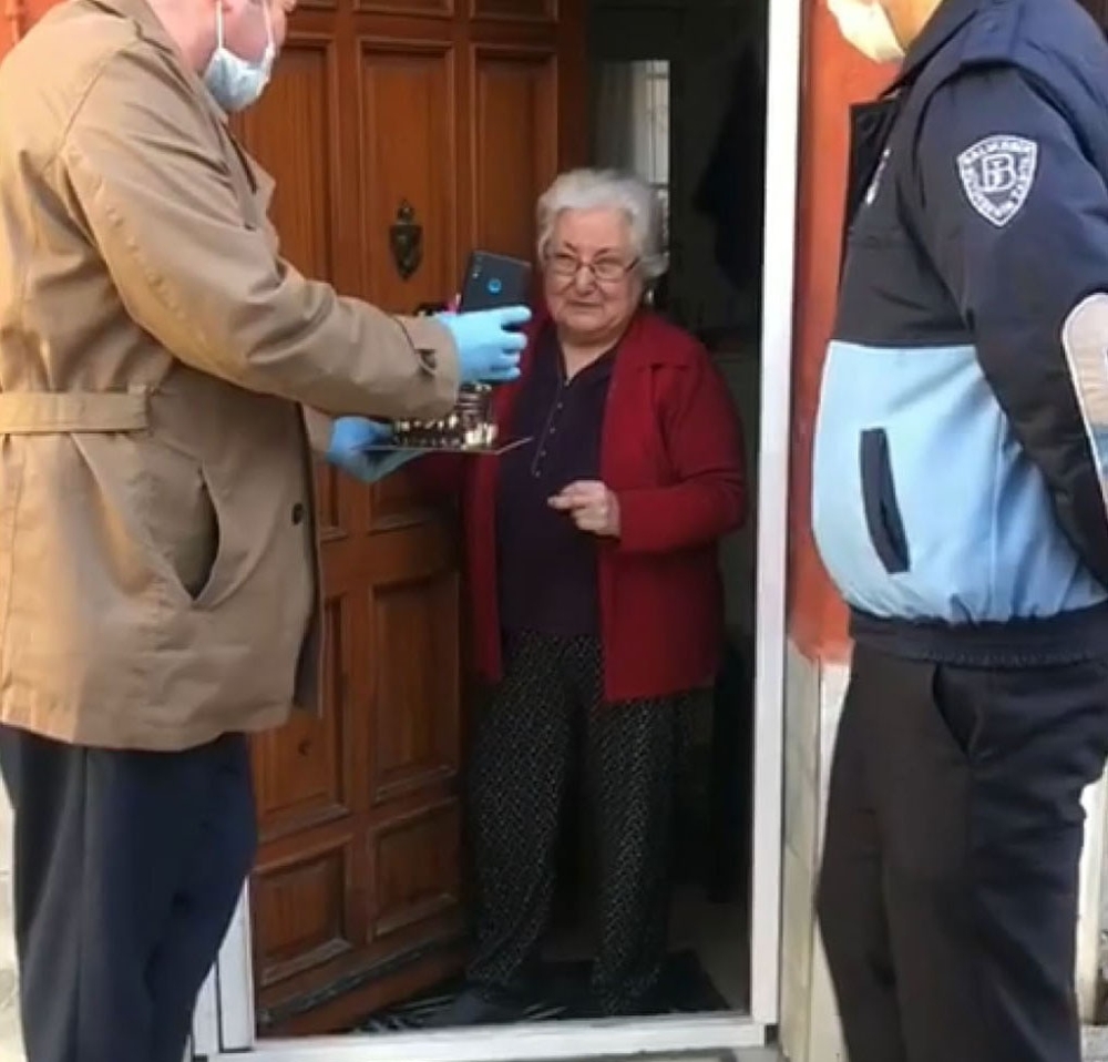 Aysel Nineye doğum günü sürprizi