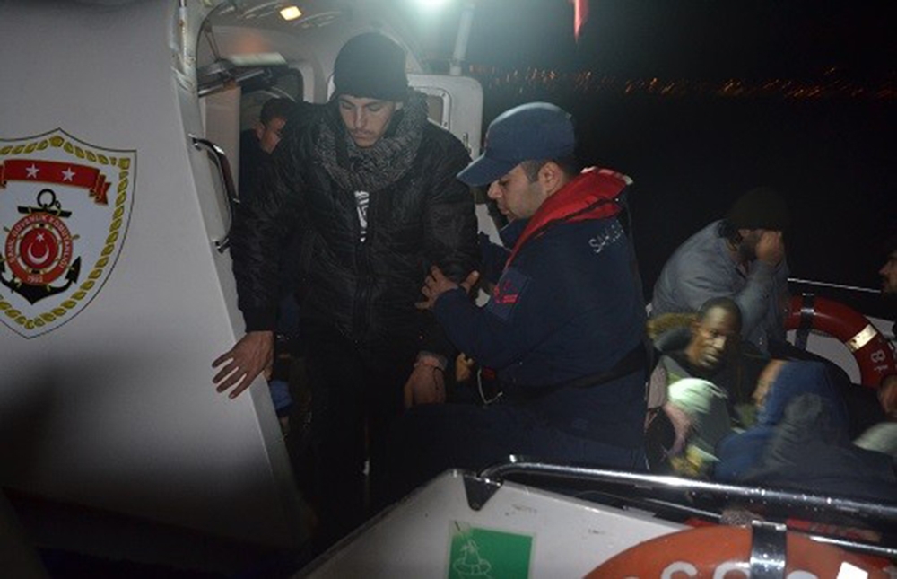 Ayvalıkta 108 Düzensiz Göçmen Yakalandı