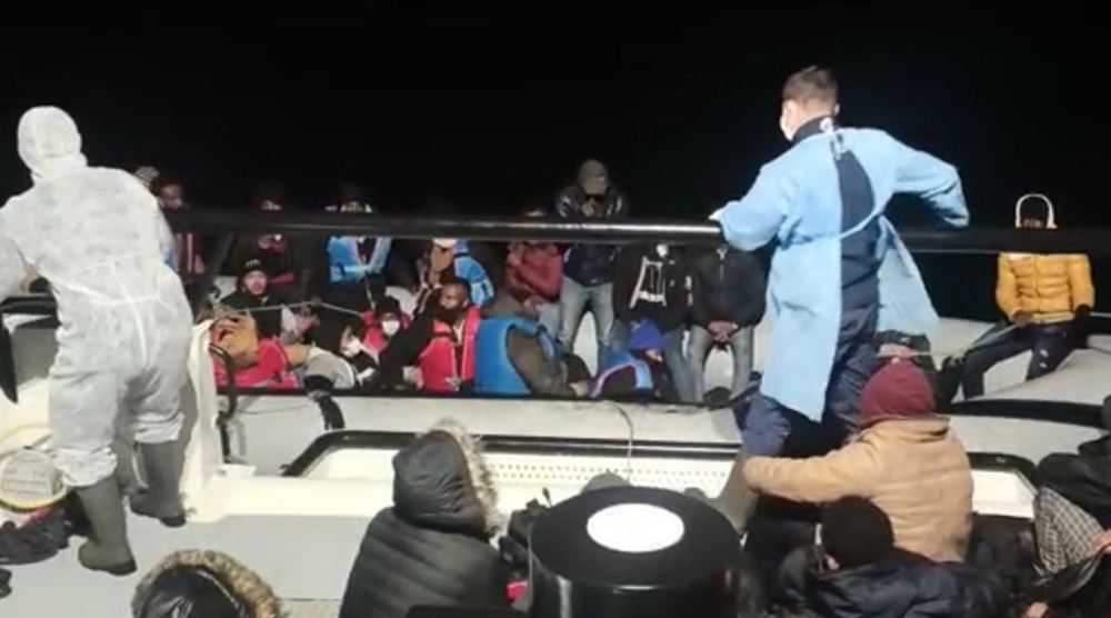 Ayvalık’ta 54 göçmen Sahil Güvenlik tarafından kurtarıldı