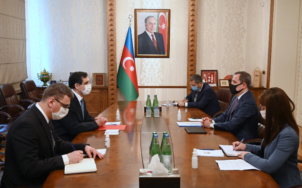 Azerbaycan Dışişleri Bakanı Bayramov, Türkiye’nin Bakü Büyükelçisi Özoral ile görüştü