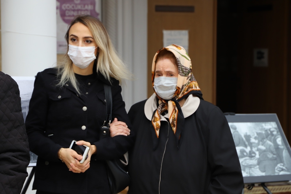 Azerbaycan’ın milli kahramanı İskender Aznaurov’un annesi: “Şehit oğlumun ruhu şad oldu”